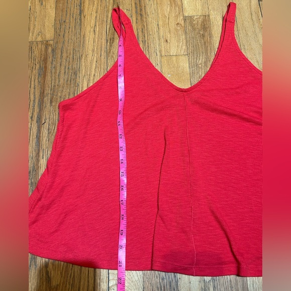 Women's Red Sleeveless Cami Comfy Casual Top - Picture 3 of 5